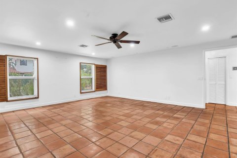 House in Boca Raton, Florida 3 bedrooms, 334.54 sq.m. № 2288597 - photo 29