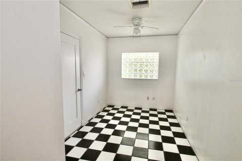 House in Orlando, Florida 3 bedrooms, 232.81 sq.m. № 1622594 - photo 19