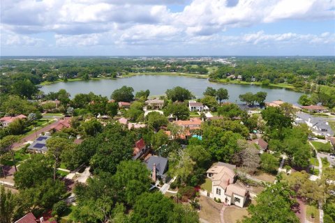 House in Orlando, Florida 3 bedrooms, 232.81 sq.m. № 1622594 - photo 4