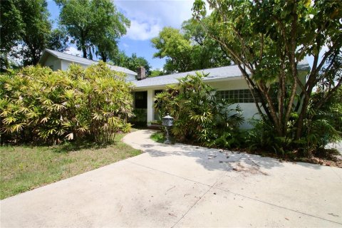 House in Orlando, Florida 3 bedrooms, 232.81 sq.m. № 1622594 - photo 6