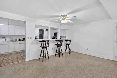 Купить виллу или дом в Хайалиа, Флорида 5 спален, 211.82м2, № 2060931 - фото 26