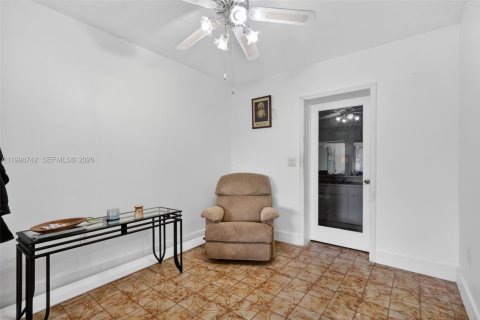 Купить виллу или дом в Хайалиа, Флорида 5 спален, 211.82м2, № 2060931 - фото 6