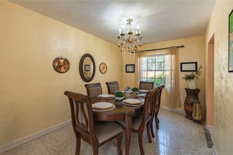 Villa ou maison à vendre à Tampa, Floride: 4 chambres, 193.79 m2 № 2236415 - photo 21