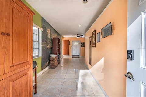 Villa ou maison à vendre à Tampa, Floride: 4 chambres, 193.79 m2 № 2236415 - photo 28