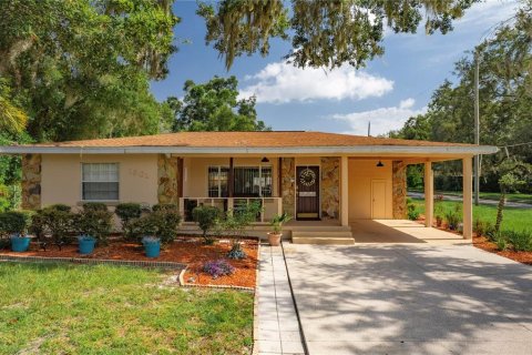 House in Tampa, Florida 4 bedrooms, 193.79 sq.m. № 2236415