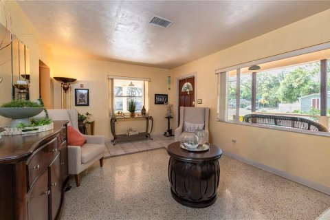 Villa ou maison à vendre à Tampa, Floride: 4 chambres, 193.79 m2 № 2236415 - photo 20