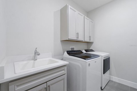 Casa en alquiler en Orlando, Florida, 3 dormitorios, 199.18 m2 № 1885782 - foto 12