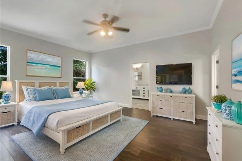 House in Tampa, Florida 4 bedrooms, 284.84 sq.m. № 1336808 - photo 6