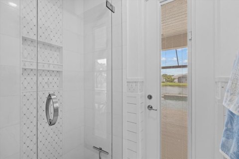 Casa en venta en Bradenton, Florida, 4 dormitorios, 392.98 m2 № 2150835 - foto 27