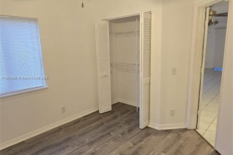 Купить виллу или дом в Мирамар, Флорида 3 спальни, 108.7м2, № 1968523 - фото 8