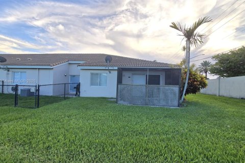 Купить виллу или дом в Мирамар, Флорида 3 спальни, 108.7м2, № 1968523 - фото 19