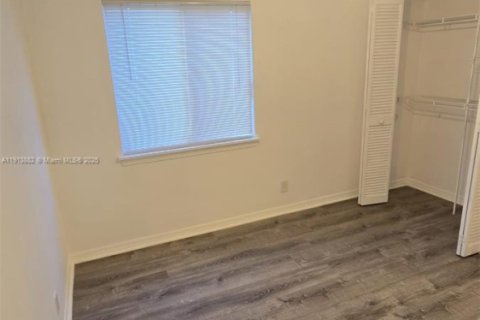 Купить виллу или дом в Мирамар, Флорида 3 спальни, 108.7м2, № 1968523 - фото 9