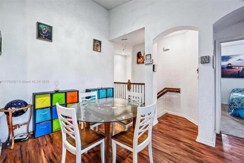 Townhouse in Riviera Beach, Florida 2 bedrooms, 94.95 sq.m. № 1858859 - photo 6