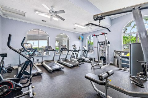 Townhouse in Riviera Beach, Florida 2 bedrooms, 94.95 sq.m. № 1858859 - photo 21