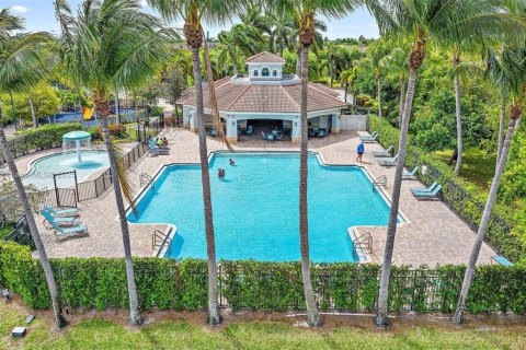 Townhouse in Riviera Beach, Florida 2 bedrooms, 94.95 sq.m. № 1858859 - photo 20
