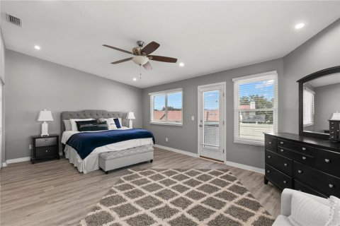 Townhouse in Dunedin, Florida 3 bedrooms, 194.72 sq.m. № 2199387 - photo 20