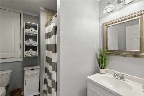Townhouse in Dunedin, Florida 3 bedrooms, 194.72 sq.m. № 2199387 - photo 6
