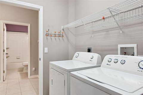 Villa ou maison à louer à Orlando, Floride: 3 chambres, 191.56 m2 № 2119668 - photo 27