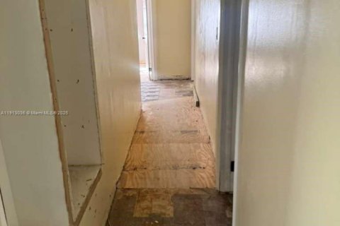 Купить виллу или дом в Порт-Оранж, Флорида 3 спальни, № 1968596 - фото 23