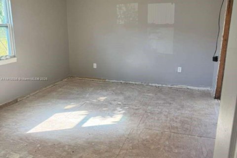 Купить виллу или дом в Порт-Оранж, Флорида 3 спальни, № 1968596 - фото 14