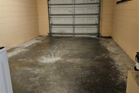 House in Kissimmee, Florida 3 bedrooms, 123.19 sq.m. № 1688726 - photo 21