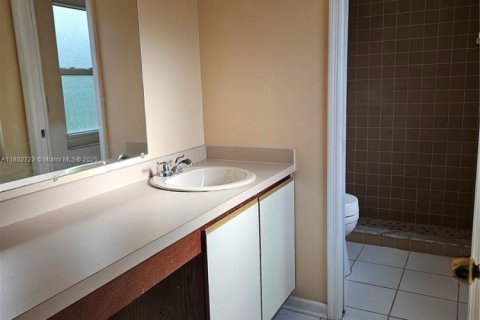 House in Kissimmee, Florida 3 bedrooms, 123.19 sq.m. № 1688726 - photo 10