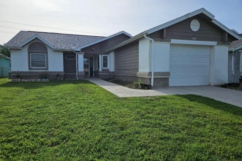 House in Kissimmee, Florida 3 bedrooms, 123.19 sq.m. № 1688726 - photo 2
