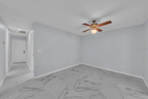Casa en venta en Pinellas Park, Florida, 3 dormitorios, 184.5 m2 № 1894650 - foto 20
