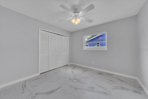 Casa en venta en Pinellas Park, Florida, 3 dormitorios, 184.5 m2 № 1894650 - foto 29