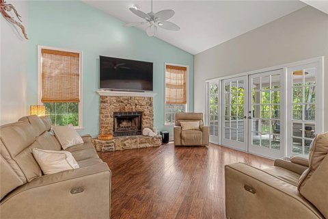 Casa en venta en Port Orange, Florida, 5 dormitorios, 404.22 m2 № 2212172 - foto 3
