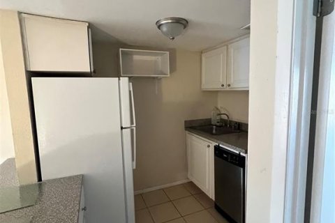 Condominio en alquiler en Altamonte Springs, Florida, 1 dormitorio, 46.08 m2 № 2142625 - foto 8