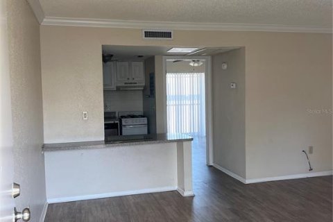 Condominio en alquiler en Altamonte Springs, Florida, 1 dormitorio, 46.08 m2 № 2142625 - foto 3