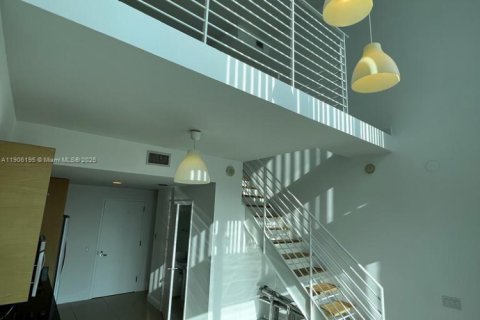 Copropriété à louer à Miami, Floride: 1 chambre, 66.43 m2 № 1966273 - photo 2