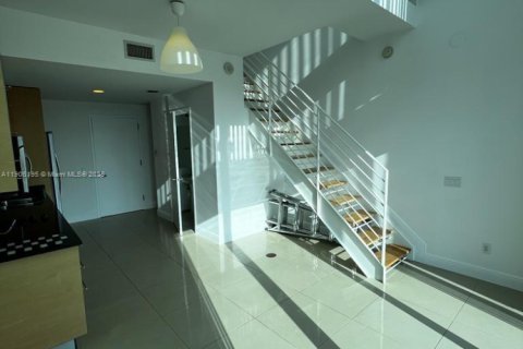 Copropriété à louer à Miami, Floride: 1 chambre, 66.43 m2 № 1966273 - photo 4