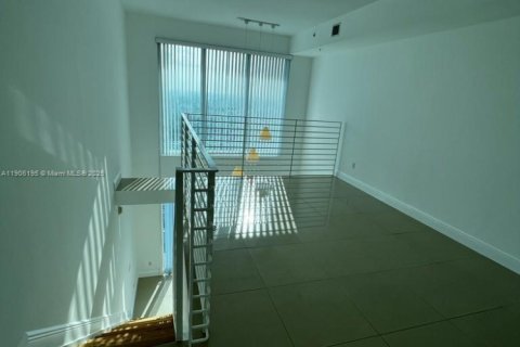 Copropriété à louer à Miami, Floride: 1 chambre, 66.43 m2 № 1966273 - photo 12
