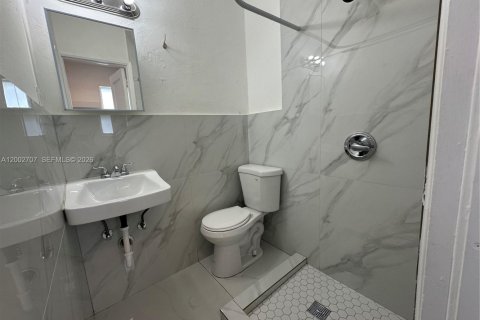 Apartment in Miami, Florida 400.97 sq.m. № 2067975 - photo 5