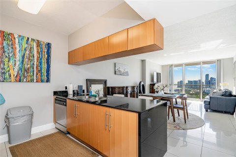 Copropriété à louer à Miami, Floride: 1 chambre, 76.27 m2 № 1932360 - photo 8