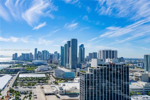 Copropriété à louer à Miami, Floride: 1 chambre, 76.27 m2 № 1932360 - photo 14