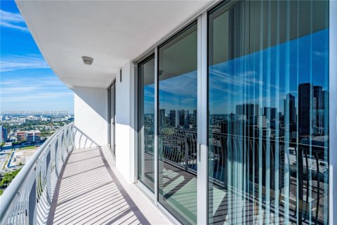 Copropriété à louer à Miami, Floride: 1 chambre, 76.27 m2 № 1932360 - photo 4