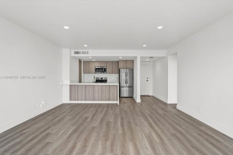 Condo in Miami, Florida, 1 bedroom  № 2088110 - photo 19