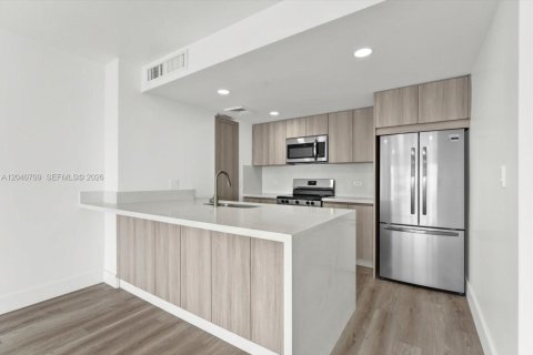 Condo in Miami, Florida, 1 bedroom  № 2088110 - photo 21