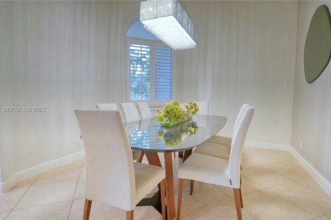 Купить виллу или дом в Плантация, Флорида 4 спальни, 294.13м2, № 1992012 - фото 15