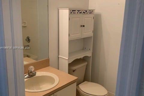 Townhouse in Miami, Florida 4 bedrooms, 171.4 sq.m. № 2042465 - photo 18