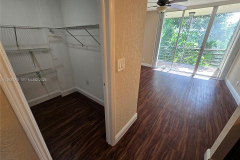 Condominio en venta en Davie, Florida, 1 dormitorio, 64.1 m2 № 2048871 - foto 7