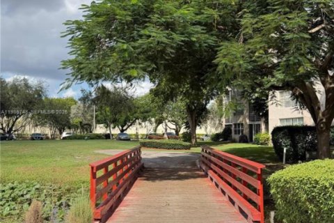 Condominio en venta en Davie, Florida, 1 dormitorio, 64.1 m2 № 2048871 - foto 12