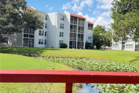 Condominio en venta en Davie, Florida, 1 dormitorio, 64.1 m2 № 2048871 - foto 13