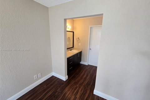 Condominio en venta en Davie, Florida, 1 dormitorio, 64.1 m2 № 2048871 - foto 5