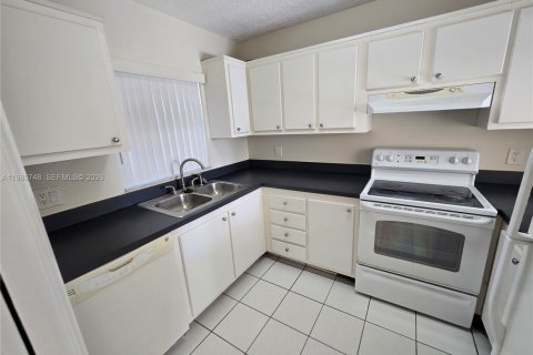 Condominio en venta en Davie, Florida, 1 dormitorio, 64.1 m2 № 2048871 - foto 4
