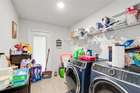 Купить виллу или дом в Даннеллон, Флорида 3 комнаты, 278.99м2, № 2233397 - фото 23