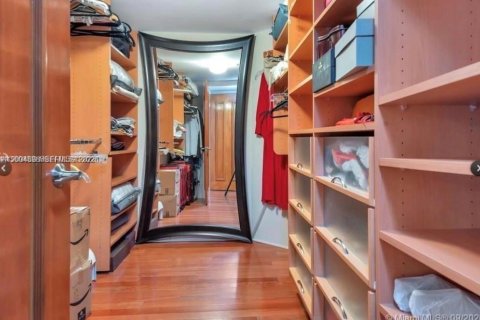 Condo in Sunny Isles Beach, Florida, 3 bedrooms  № 2068717 - photo 13